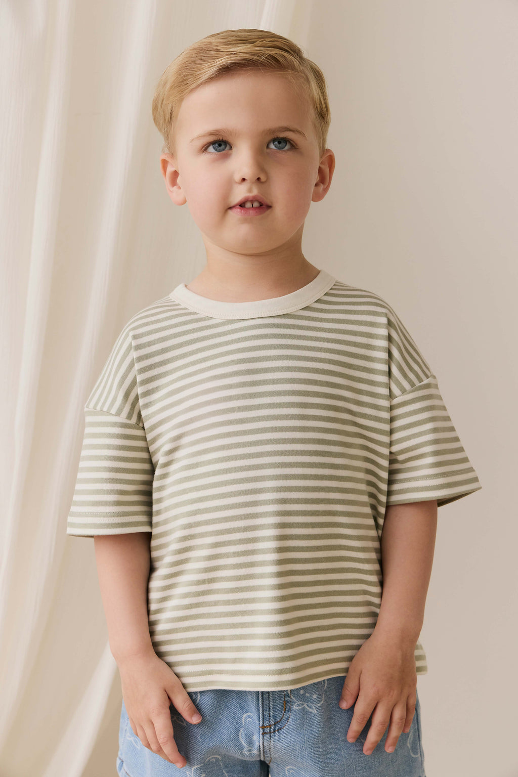 T-shirt classique en coton Pima rayé vert et blanc avec tissu infroissable pour enfants
