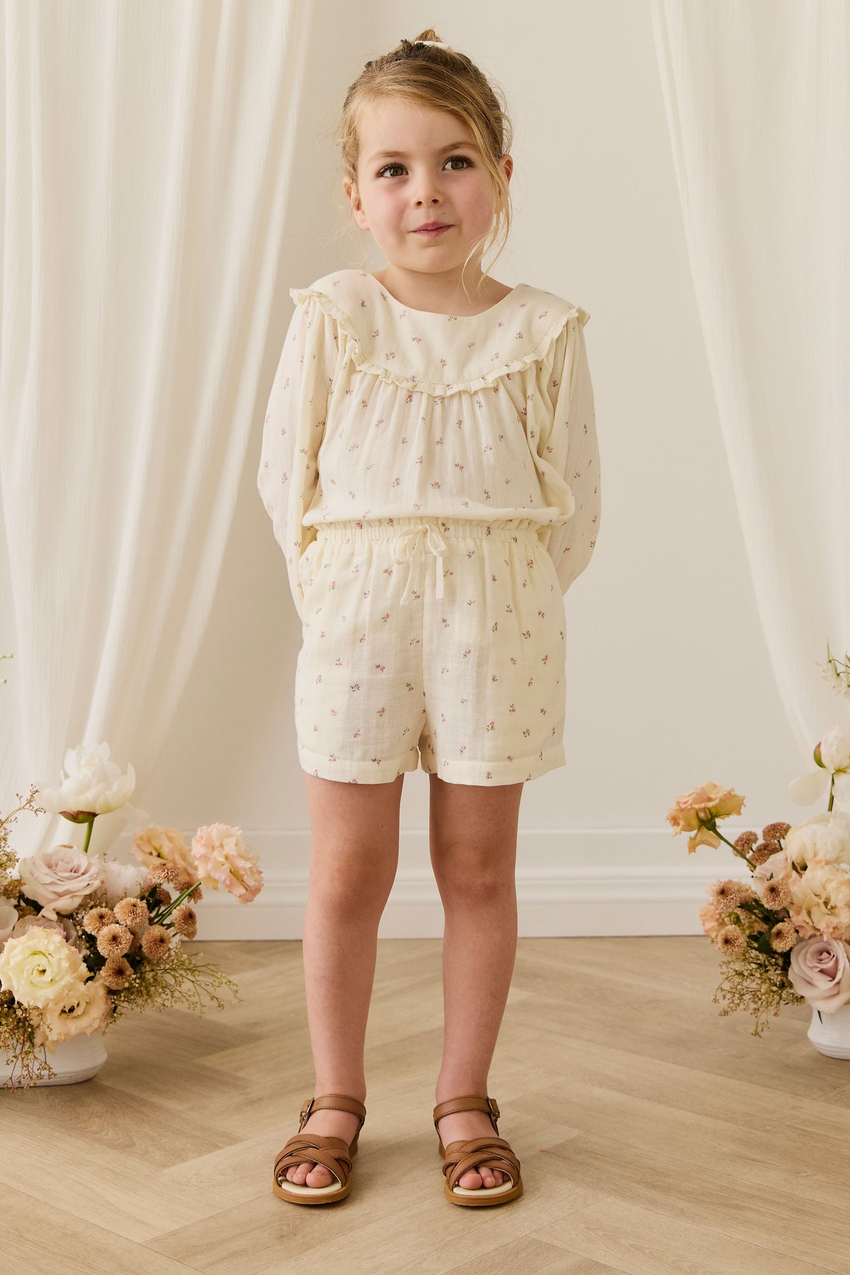 Short en mousseline de coton biologique Rose Saule parchemin romantique pour fille avec taille à cordon de serrage