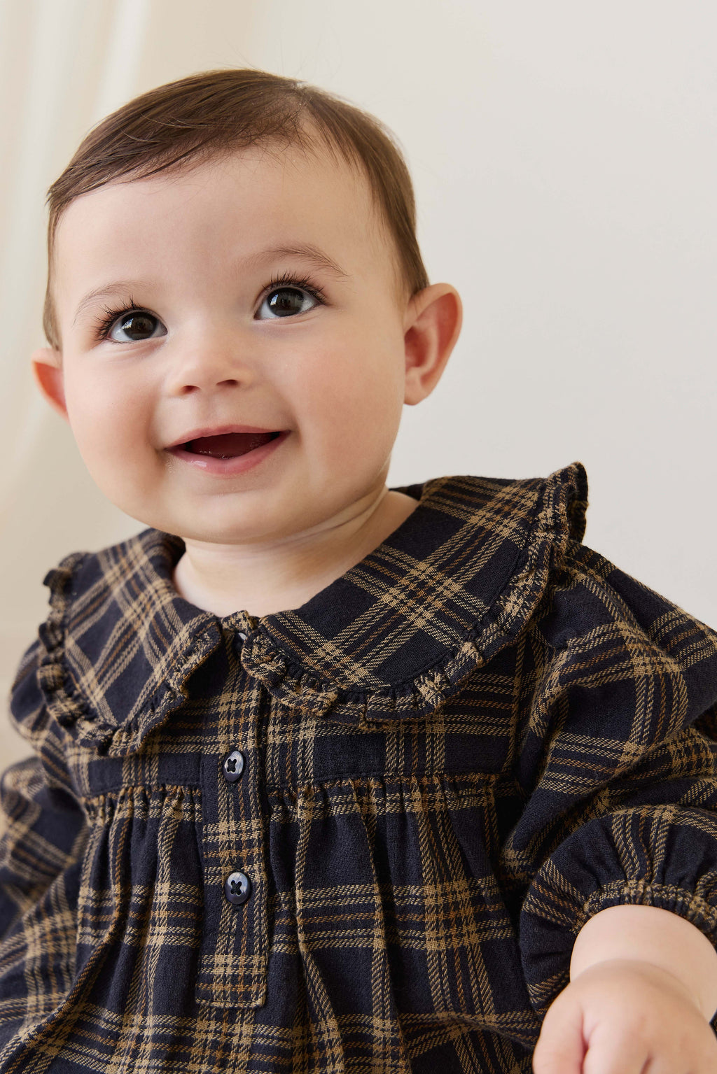 Combinaison en coton biologique à carreaux style forêt classique avec col froncé pour bébés et tout-petits