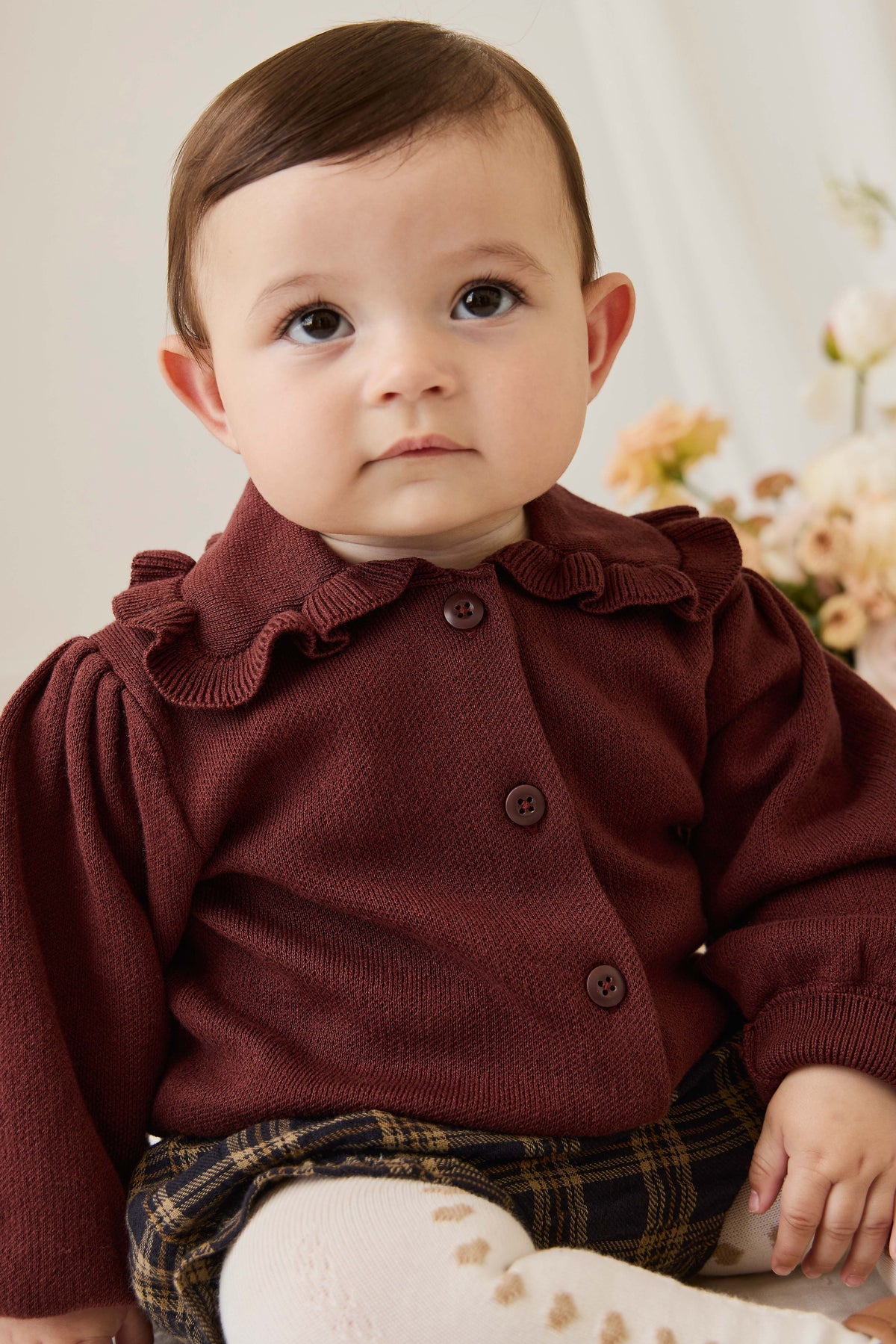 Cardigan Vintage en Coton Tricoté Marron Chocolat Texturé avec Col Volanté et Manches Bouffantes pour Filles