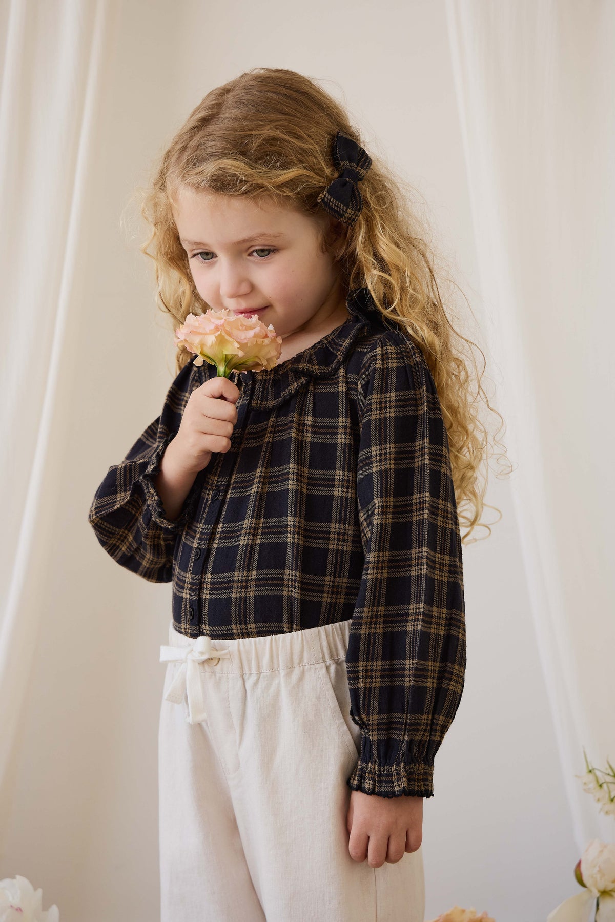 Nœud à cheveux en coton biologique à carreaux "Earthy Woodland" avec nœud central pour filles