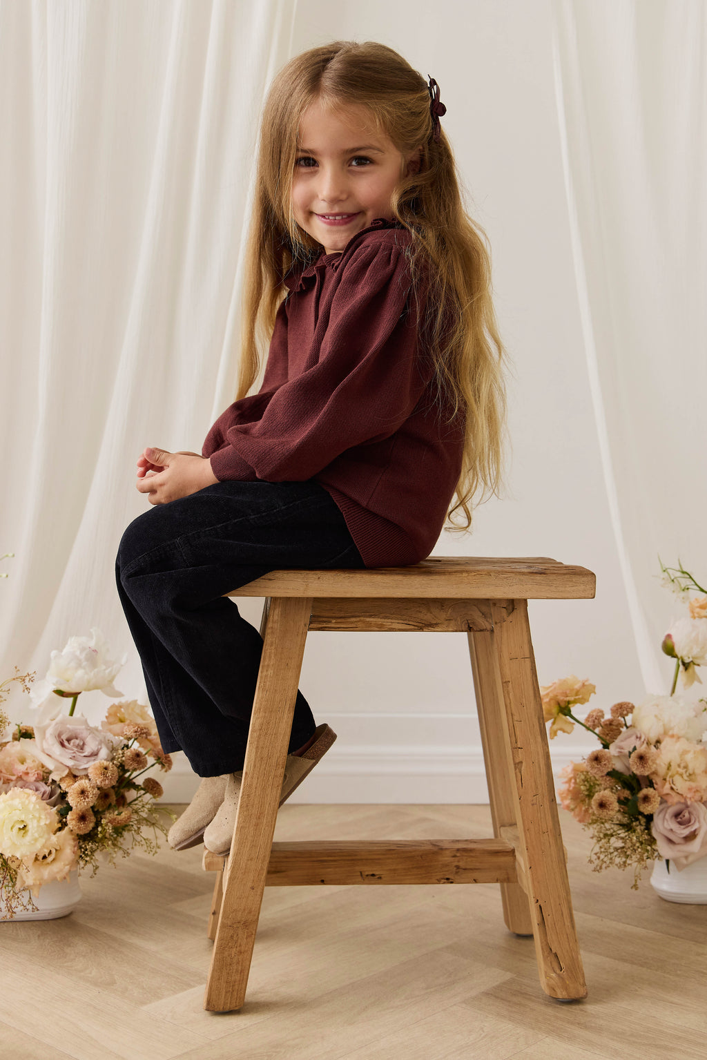 Cardigan Vintage en Coton Tricoté Marron Chocolat Texturé avec Col Volanté et Manches Bouffantes pour Filles