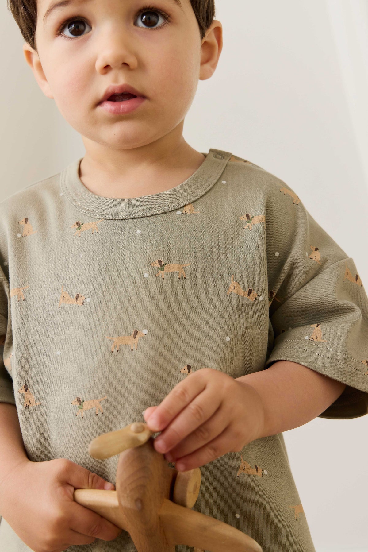 T-shirt décontracté en coton Pima imprimé ballon de football vert résistant aux plis pour enfants