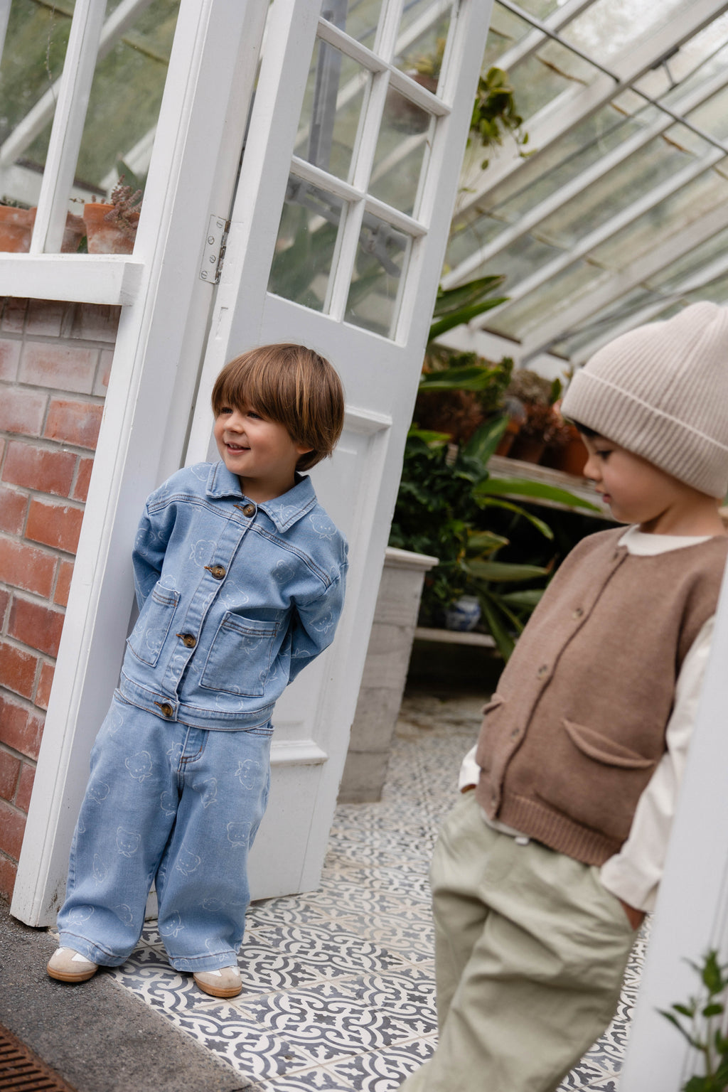 Pantalon en jean classique bleu clair imprimé, avec taille élastique et légèrement extensible pour enfants