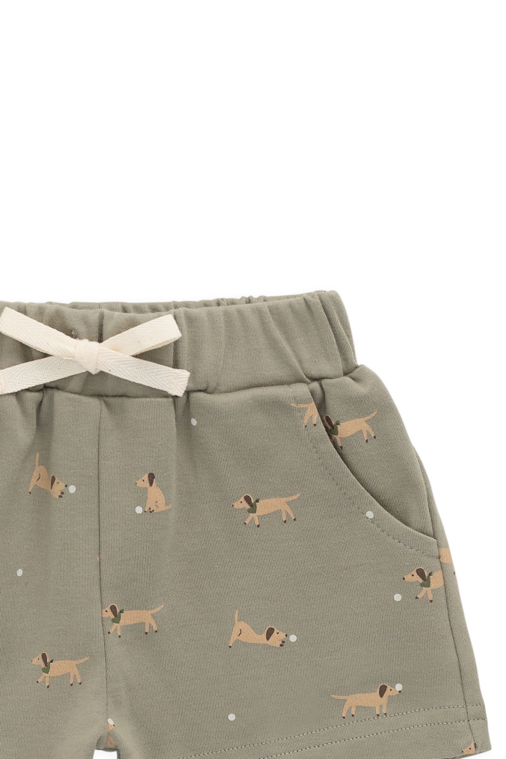 Short en coton Pima imprimé balles vertes ludiques avec taille élastique et poches latérales pour enfants